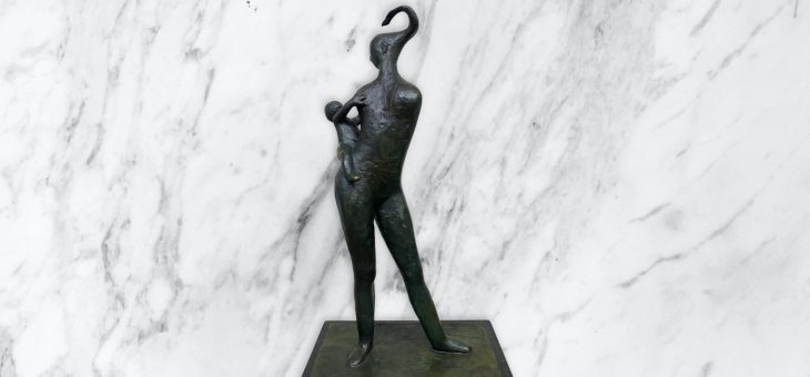 Escultura Carybé ( 1911 – 1997) Maternidade